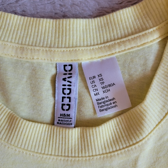 H&M || yellow short sleeve crop top - Picture 3 of 5